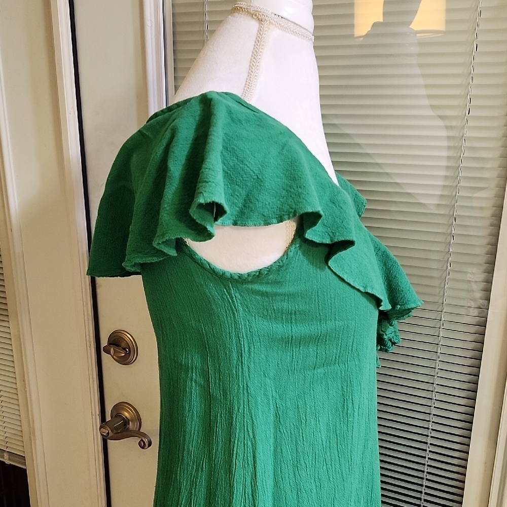 Green Ruffle V-Neck Dress - Picture 7 of 7